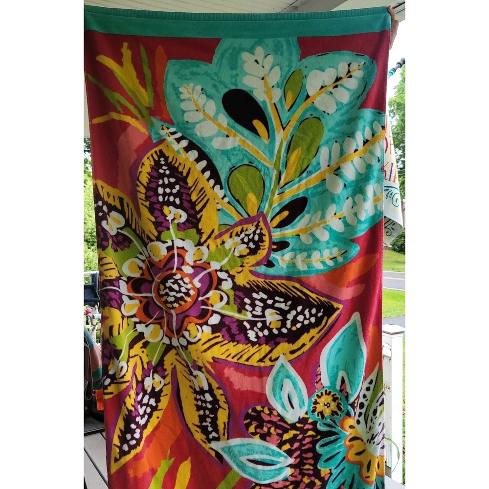 Vera Bradley Beach Towel RUMBA - Picture 2 of 11